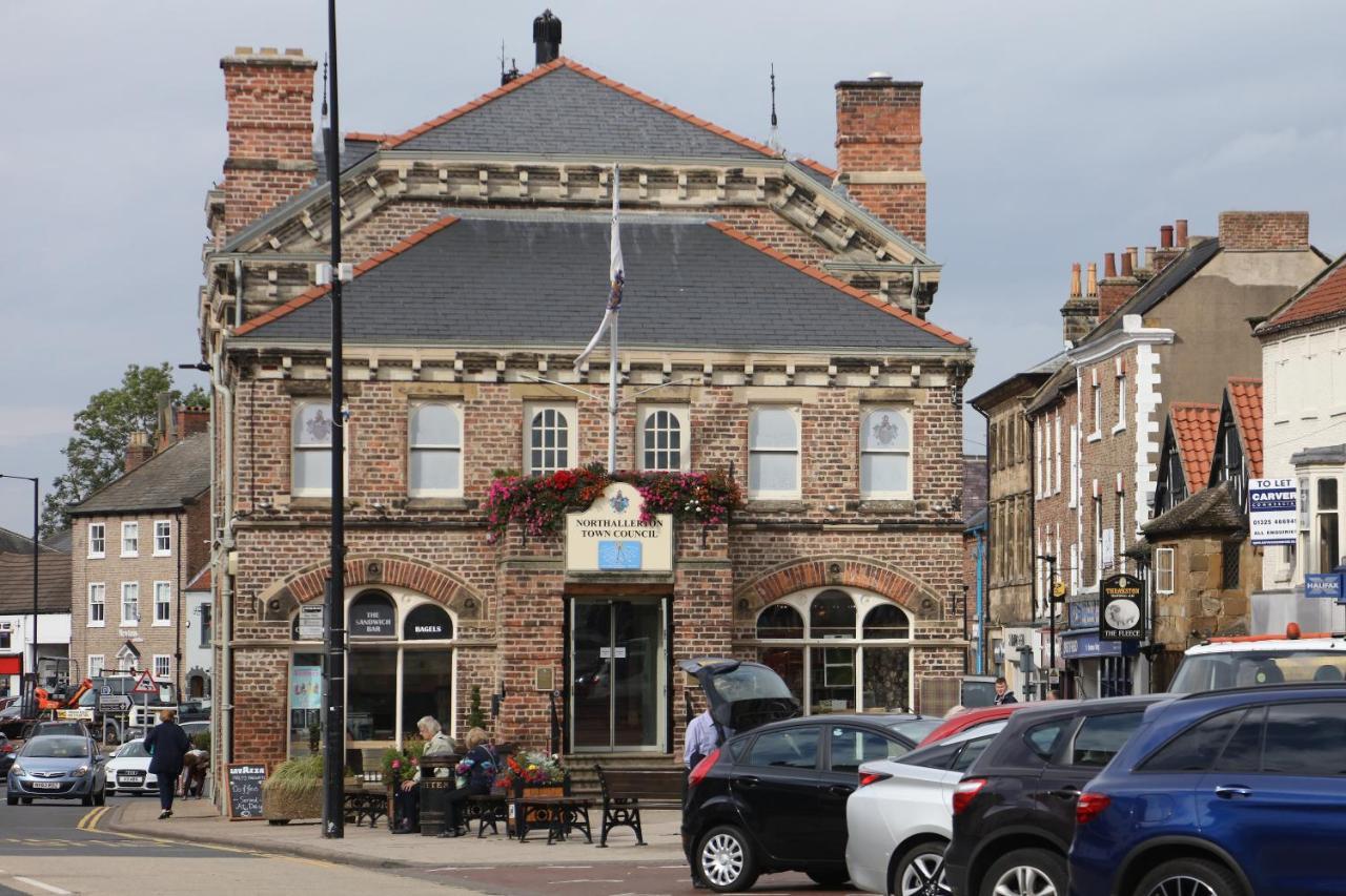 Allerton Court Hotel Northallerton Eksteriør billede